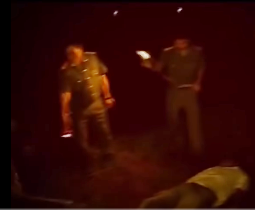 Danh tính nạn nhân được xác định là anh Trần Trung Hoàng, SN 1969. Nơi phát hiện anh Hoàng tử vong chỉ cách nhà chưa đầy 5km. Dù thế, ban chuyên án vẫn chưa thể có thêm bất cứ manh mối nào về nghi phạm, công tác điều tra rơi vào bế tắc.