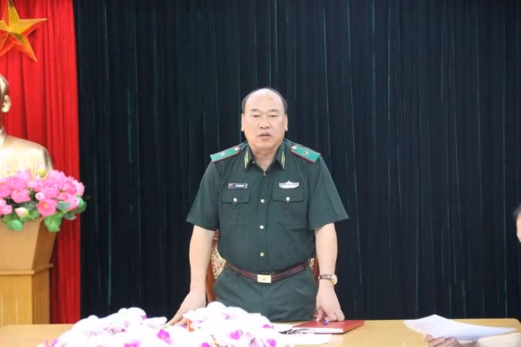 Giai đoạn 1993-2001, ông nhận nhiệm vụ tại lực lượng Biên phòng Lạng Sơn, lần lượt giữ các chức vụ: Đội trưởng Đội công tác Biên phòng, Đồn Biên phòng Thanh Lòa; Phó Trạm trưởng Trạm Cốc Nam, Đồn Biên phòng Tân Thanh; tiếp tục theo học tại Đại học Biên phòng trong 2 năm.