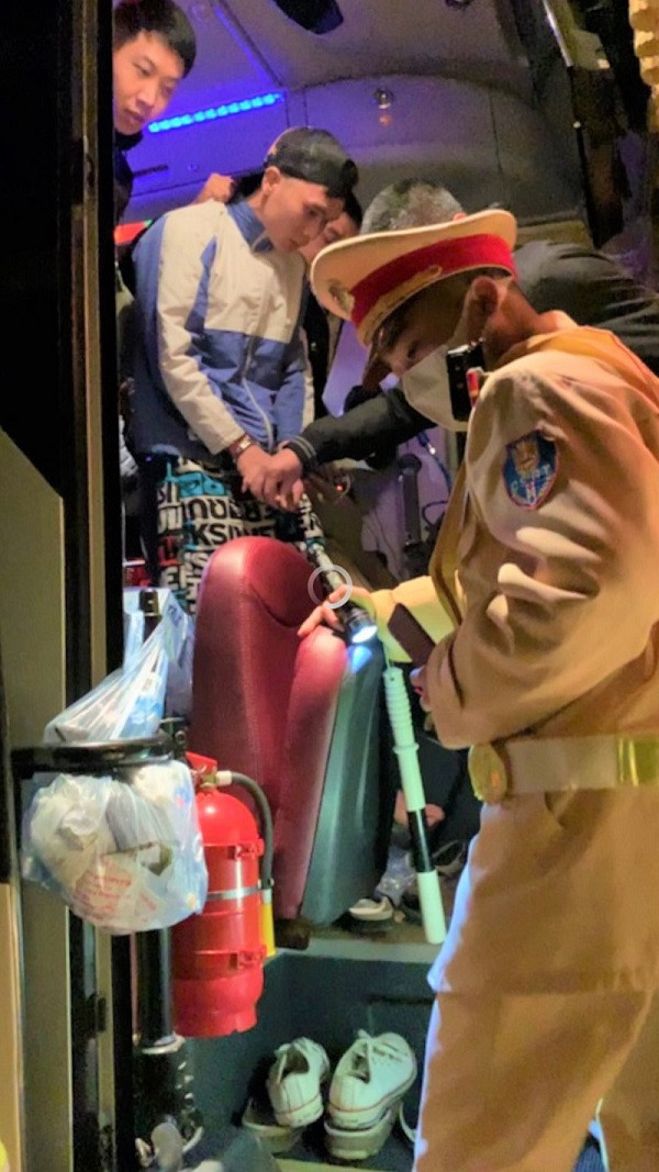 Lưới trời lồng lộng tuy thưa mà khó lọt, chỉ sau gần 11 giờ đồng hồ gây án đối tượng Phạm Ngọc Tuấn đã bị Công an TP. Hải Phòng tóm gọn. Phạm Ngọc Tuấn đã khai nhận toàn bộ hành vi man rợ của mình đối với nạn nhân.