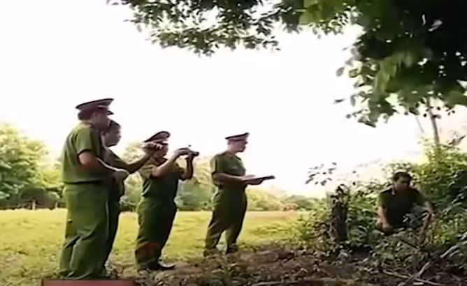 Hanh trinh pha an: Giet chu no xinh dep roi quan he voi tu thi-Hinh-2