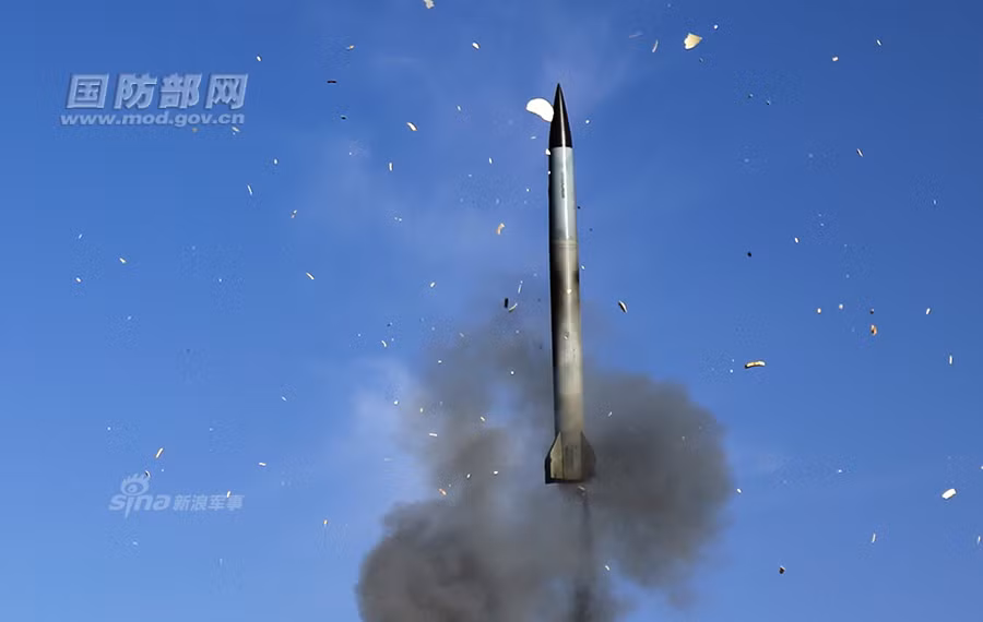 Các tổ hợp tên lửa S-300PMU2 được bố trí dày đặc bảo vệ Bắc Kinh, vùng eo biển Đài Loan và các thành phố quan trọng như Thượng Hải, Đại Liên, Thành Đô…