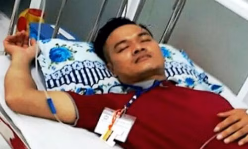 Gan 200 cong nhan ngo doc sau bua com trua