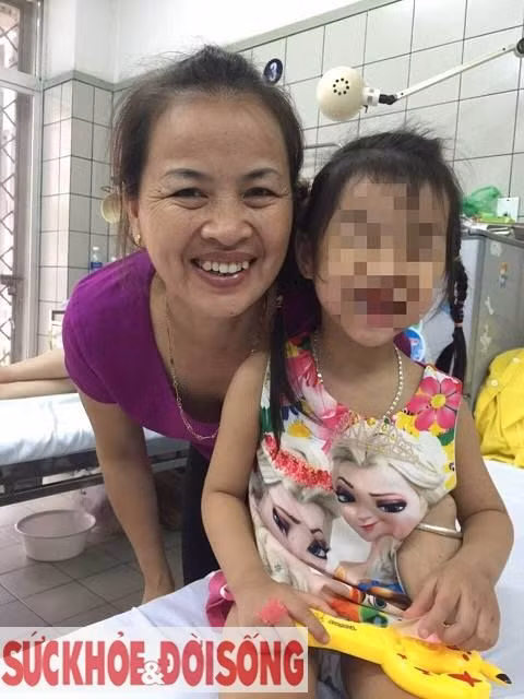 Cuu song be gai viem co tim cap, bien chung roi loan nhip tim-Hinh-3