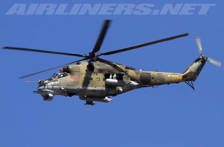 Về lực lượng trực thăng chiến đấu, Không quân Hải quân cũng có trong tay khoảng 20 chiếc Mi-24.