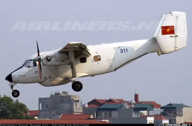Máy bay M28 do hãng PZL Mielec (Ba Lan) thiết kế sản xuất dựa trên máy bay Antonov An-28 (Liên Xô) dành cho nhiệm vụ vận tải, tuần tra biển, tìm kiếm cứu hộ cứu nạn. Theo một số nguồn tin, năm 2005 Việt Nam đã mua một vài chiếc PZL M28B-1R phục vụ cho công tác tuần tra, giám sát bảo vệ biển đảo, tìm kiếm cứu hộ cứu nạn.