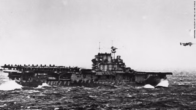 Sau khi đánh trúng mục tiêu theo kế hoạch, máy bay do Doolittle lái và 14 chiếc B-25 khác đã bay về phía tây nam hướng tới Trung Quốc – nước đang chiến đấu với quân Nhật Bản xâm lược. Một phi hành đoàn lái chiếc còn lại bay sang Liên Xô. 