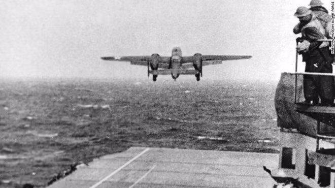 Những chiếc B-25 nhắm mục tiêu là 5 thành phố Nhật Bản. Máy bay của Doolittle là là chiếc đầu tiên bay trên không phận Nhật Bản. Nó thả 4 quả bom gây cháy vào một nhà máy ở Tokyo. Bị bất ngờ, hệ thống phòng không của quân đội Nhật Bản lúng túng phản ứng bị động, phi đội máy bay của Mỹ thực hiện được gần như toàn độ mục tiêu đề ra cho điệp vụ của họ, phá hủy nặng nề các cơ sở vật chất tại các căn cứ quân sự của Nhật Bản. 