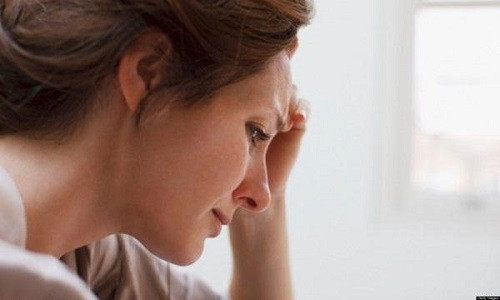 Su that day nuoc mat dang sau so tien chong cu gui giup vo