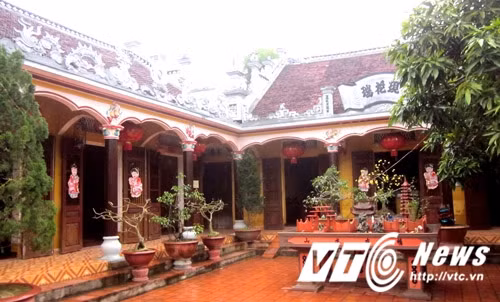 Ky la hai ngoi chua hoa giai nhieu vu cai va nghiem trong