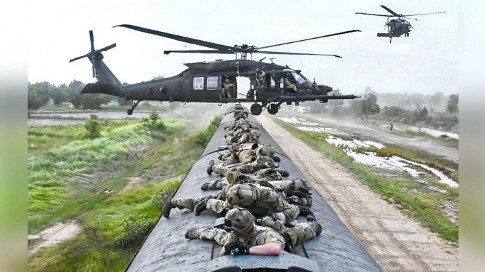 My se co don vi sieu tinh nhue, chuan bi doi dau voi Nga-Trung-Hinh-4