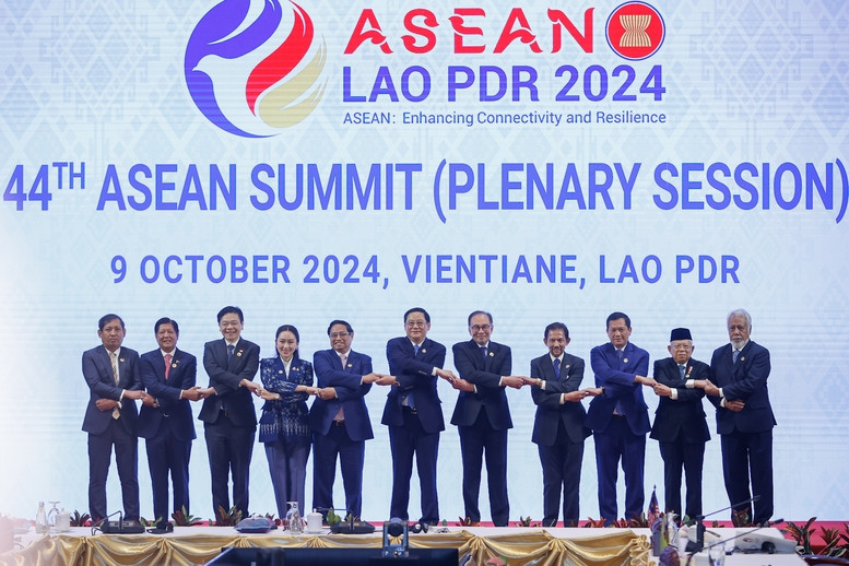 Việt Nam - ASEAN đổi mới để bay cao, sáng tạo để vươn xa, hội nhập để phát triển - Hình 2 Viet Nam - ASEAN doi moi de bay cao, sang tao de vuon xa, hoi nhap de phat trien-Hinh-2