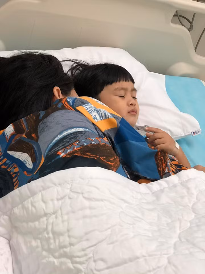 Ngoc Lan dap tra gat khi bi chi trich khong biet cach day con-Hinh-5