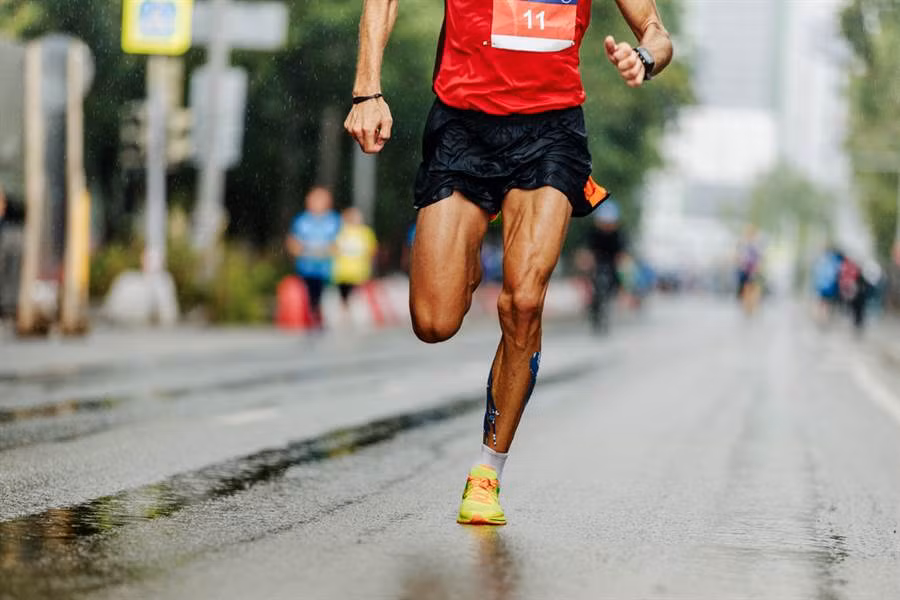 Vừa cán đích, vận động viên bị sét đánh chết thảm Vua can dich, van dong vien bi set danh chet tham