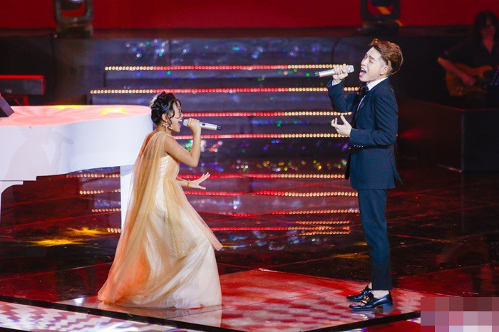 Su co tai hai, MC Nguyen Khang cong bo nham Quan quan Giong hat Viet nhi-Hinh-8