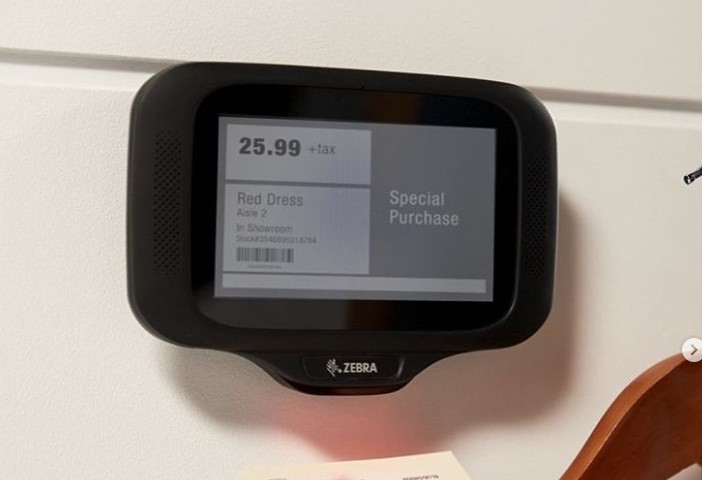 Máy quét mã vạch quét khoảng trắng giữa các thanh màu đen chứ không phải ngược lại.