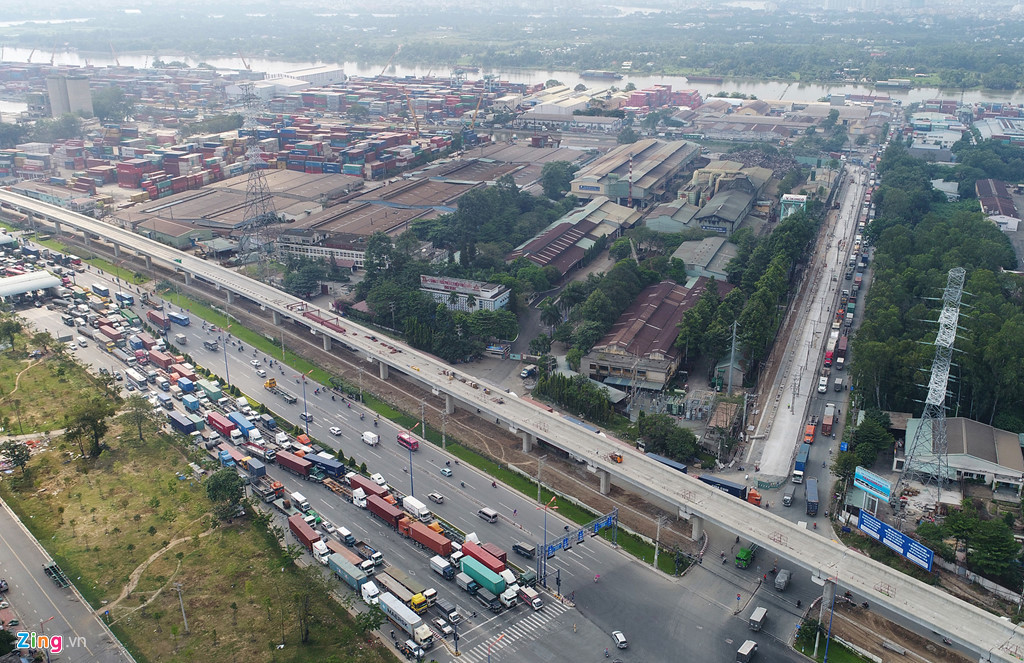 Theo Sở GTVT TP.HCM, lượng hàng hóa qua cụm cảng ICD Trường Thọ những năm gần đây rất cao (khoảng 15 triệu tấn/năm), cao gấp nhiều lần mức quy hoạch đến 2020, kéo theo lượng ôtô lưu thông ra vào tăng cao (ngày cao điểm trên 3.000 lượt). Cụm cảng nằm trên tuyến đường huyết mạch ra vào trung tâm thành phố, là tuyến lưu thông chính của container từ các khu công nghiệp chuyên chở hàng hóa qua lại cảng Cát Lái, khu vực phía tây nam TP.HCM.