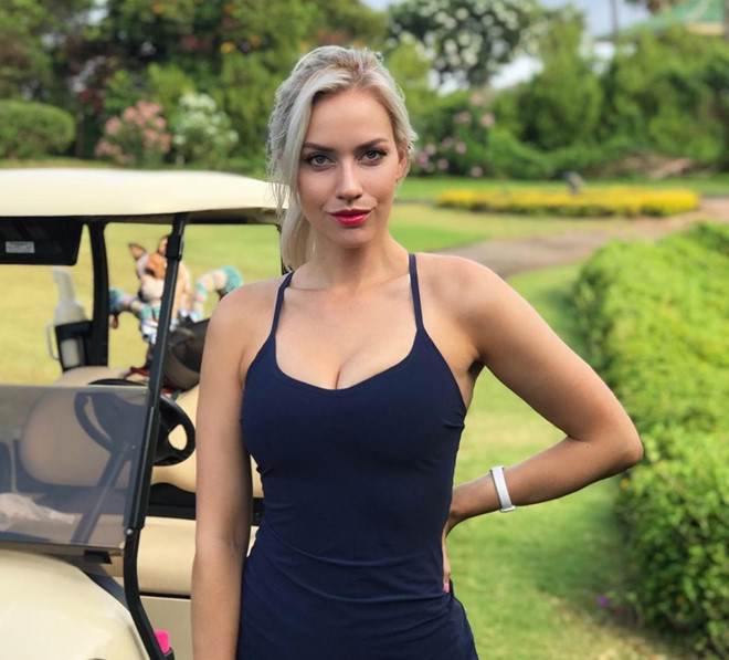 Nữ golf thủ có hàng triệu follow, từng bị dọa giết vì quá gợi cảm Nu golf thu co hang trieu follow, tung bi doa giet vi qua goi cam