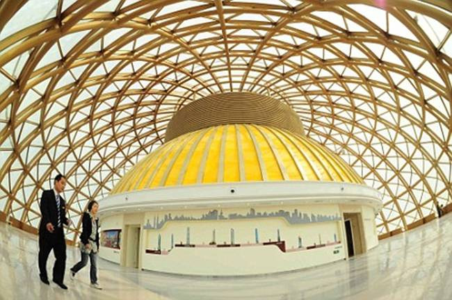 Công trình được khởi công năm 2008 và hoàn thành năm 2011. Lễ khánh thành diễn ra ngày 12/10/2011.