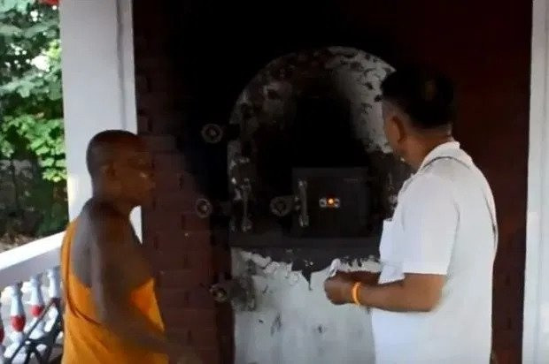 Ba cu 70 tuoi 'song lai' truoc luc hoa tang-Hinh-2