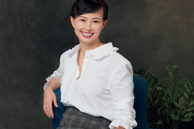 Shark Thái Vân Linh gây ấn tượng khi trở thành bóng hồng đầu tiên của “Thương vụ bạc tỷ”. Thái Vân Linh hiện là Giám đốc Công ty Cổ phần Vingroup Ventures chuyên hỗ trợ doanh nghiệp khởi nghiệp.