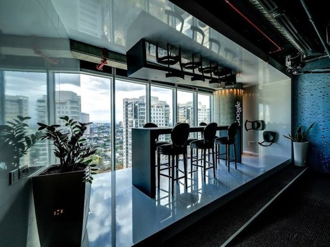 Với làn sóng công nghệ, giá nhà tại Israel đã tăng gấp đôi trong vòng 10 năm qua. Nhà tại khu vực này có giá trung bình 34 tỷ- 46 tỷ đồng.