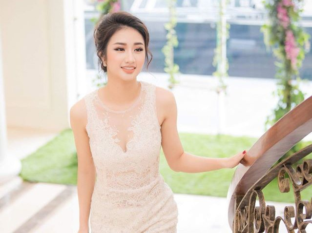 Đăng quang hoa hậu năm 20 tuổi và sớm trở thành bà mẹ bỉm sữa, song Thu Ngân không tiếc nuối thanh xuân. Cô quan niệm: "Chúng ta ai cũng vậy, phải chấp nhận được cái nọ, sẽ mất cái kia. Đó là chuyện bình thường trong cuộc sống. Mình đã quyết định thì mình không ân hận. Đó là quyết định đúng đắn nhất trong thời điểm đó".