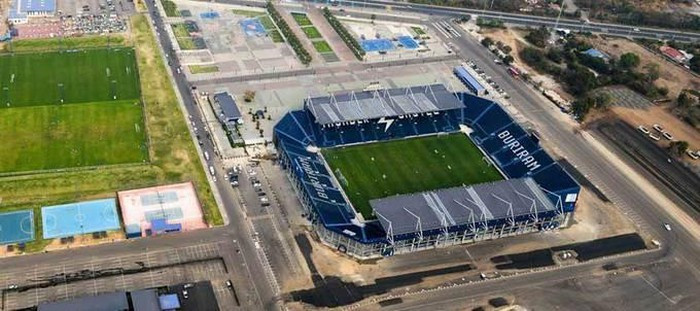 Với diện tích hơn 600.000 m2, sân vận động Chang Arena có sức chứa 32.600 chỗ ngồi. Ảnh: Football Tripper.