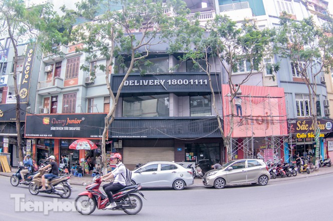 Cơ sở cửa hàng Món Huế trên đường Trần Đại Nghĩa "cửa đóng then cài".