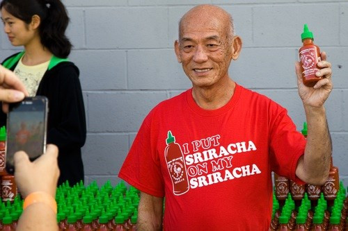 Ong chu goc Viet cua tuong ot Sriracha bi thu hoi tai Uc la ai?