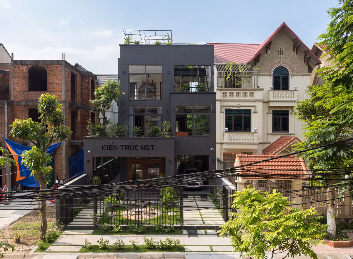 Ngoi nha giua Khu CN Bac Ninh sau cai tao dep ngo ngang, bao ngoai khen het loi