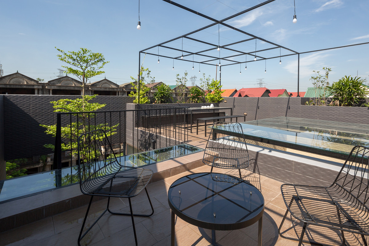 Cùng với việc xuống cấp nghiêm trọng, nhóm thiết kế nhà phải đảm bảo vừa an toàn đồng thời tạo tính thẩm mỹ cho công trình.