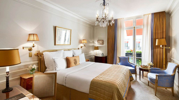 Mỗi phòng trong khách sạn có diện tích từ 30m2 trở lên, dành cho một hoặc hai người. Phòng cao cấp có diện tích từ 70m2 trở lên, dành cho tối đa 3 người, Các phòng Tổng thống có diện tích trên 110m2.