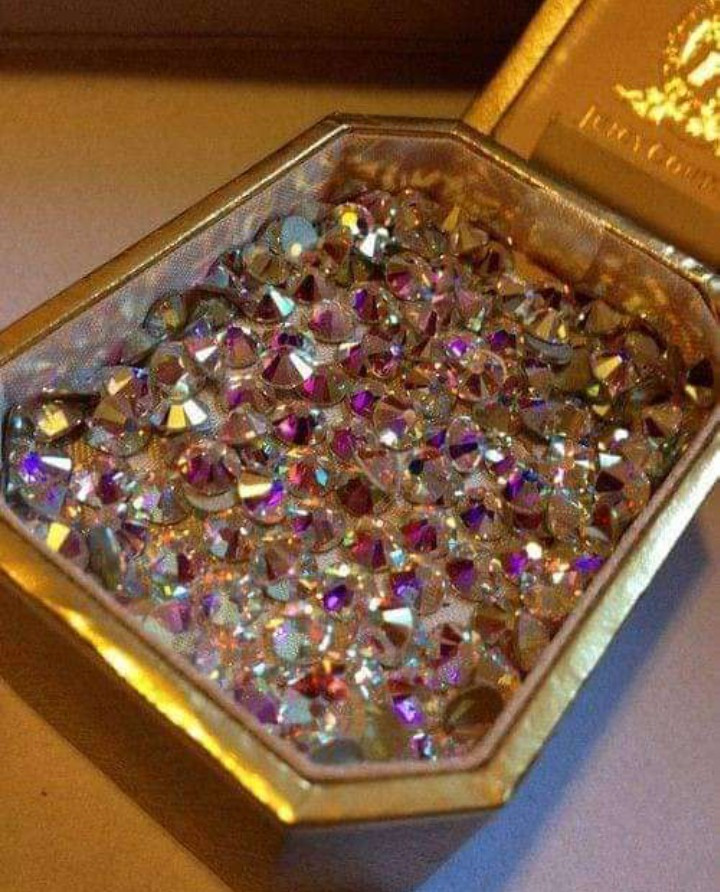 Tất cả đều khiến mọi người lóa mắt. Ảnh: Facebook.