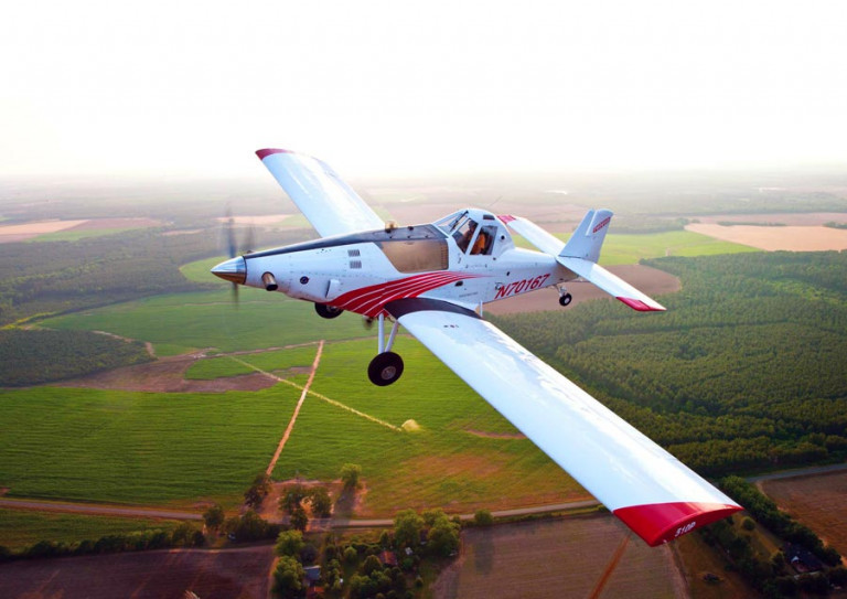 Được biết, chiếc máy bay nông nghiệp này thuộc dòng Thrush 510P. Nó đã cập cảng Cát Lái, TP HCM vào chiều ngày 3/11. Ảnh: Aerocontact.