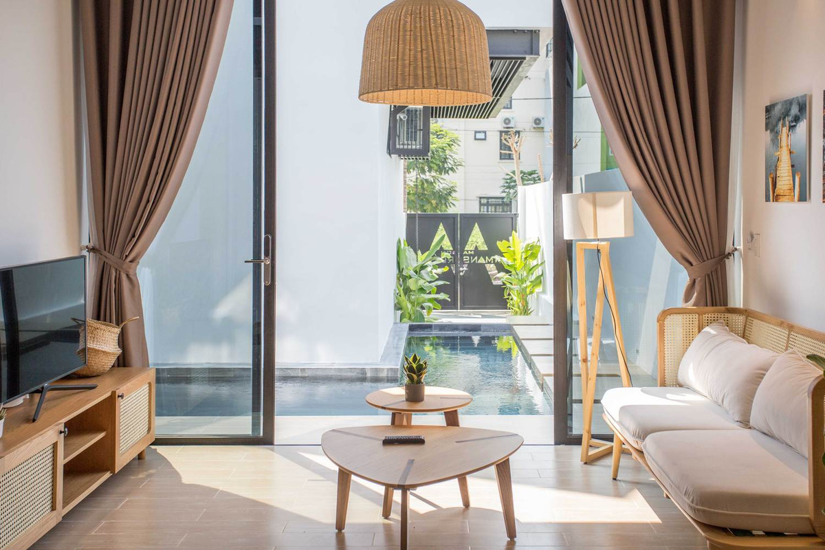 Không gian sinh hoạt chung như phòng khách, nhà ăn, bếp nối liền nhau.