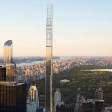 Cao hơn 435m, chiều cao của tòa tháp này lớn gấp 24 lần so với độ rộng của nó. Ảnh: BI