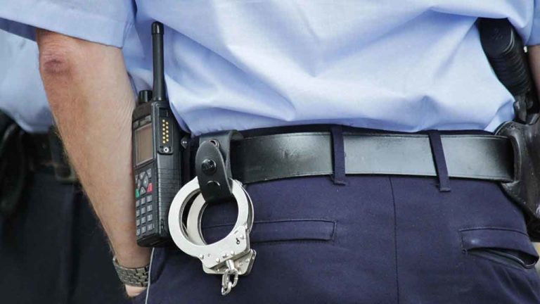 Cảnh sát cũng là nghề nguy hiểm với tỷ lệ gây tử vong 14,6/100.000 người.