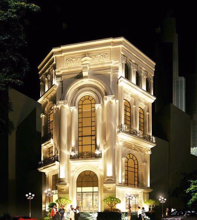 Hiện tại, Bảo Thy và gia đình sống tại một căn biệt thự sang trọng ở quận 7, TP HCM. Ảnh: Tinmoi.