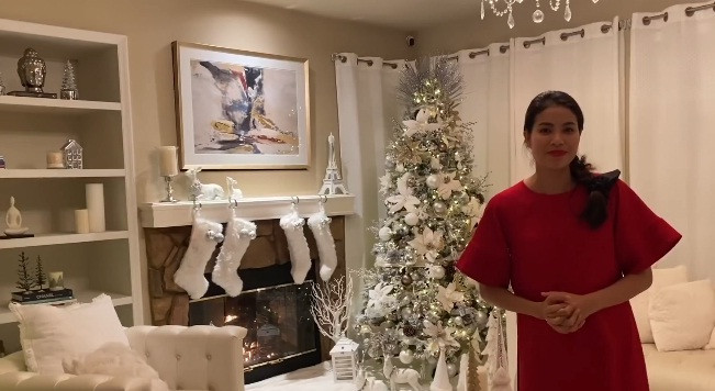 Người đẹp chuộng gam màu trắng cho căn phòng gia đình.