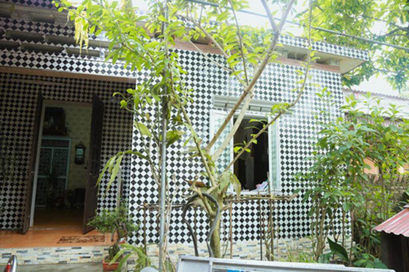 Đó là ngôi nhà ba gian hai chái điển hình của những gia đình thuần nông ở vùng đồng bằng Bắc Bộ. Ảnh: Giadinhnet.