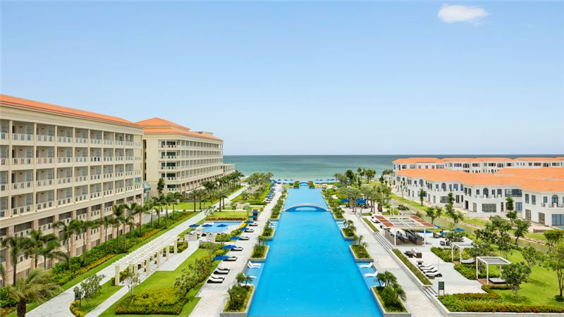 Theo nguồn tin vừa tiết lộ, đại gia Ấn Độ sắp tổ chức đám cưới triệu USD cho con gái tại Đà Nẵng chọn địa điểm tổ chức là khách sạn Sheraton Grand Danang Hotel Resort. Ảnh: Ivivu.