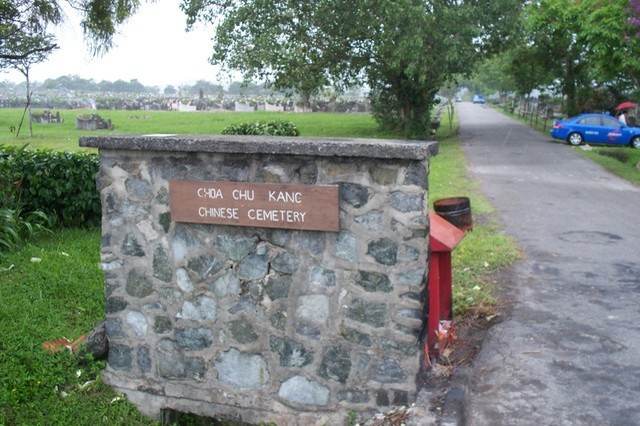 Khai quat mo cua ba qua co, chau kinh hai phat hien su that soc