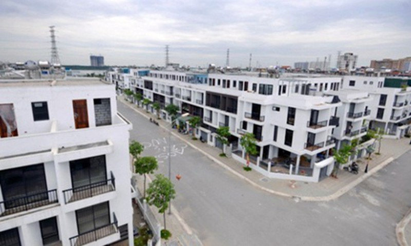 “Ong lon” Lung Lo 5, LILAMA Ha Noi... bi beu ten “chay i” no thue