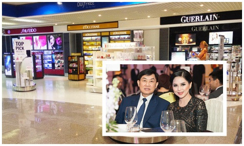 Giat minh lai khung tu dich vu hang khong... de che Johnathan Hanh Nguyen “thau tom” o Viet Nam