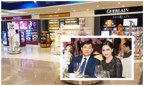 Giat minh lai khung tu dich vu hang khong... de che Johnathan Hanh Nguyen “thau tom” o Viet Nam