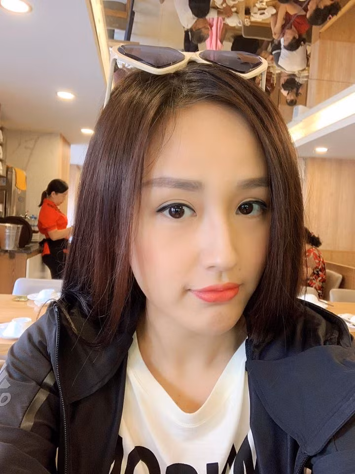 Cuối tháng 11, khi dự án Cocobay Đà Nẵng vỡ trận cam kết lợi nhuận, Mai Phương Thúy cho rằng doanh nhân Mai Huy Tân đã “đầu tư sai” khi rót tiền vào dự án này.