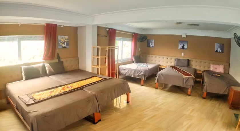 Với phòng tập thể, mức thu phí là 250.000 đồng/người, đã bao gồm ăn sáng. Ảnh: Agoda.
