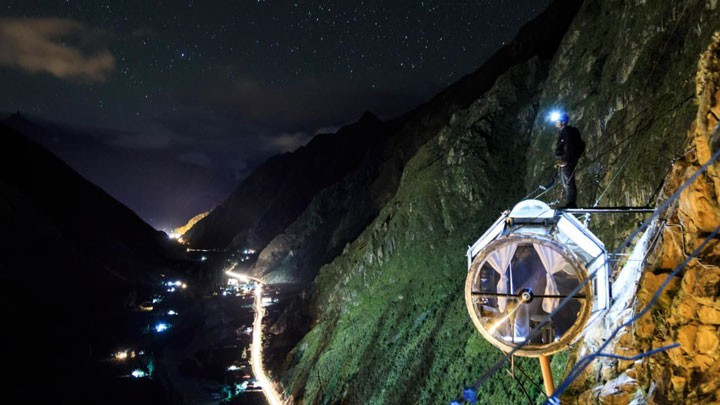 Dù ở lưng chừng núi nhưng Skylodge chưa hề nhận bất kỳ phản hồi tiêu cực nào, thậm chí còn được đánh giá 5 sao trên Tripadvior bởi những trải nghiệm tuyệt vời. Ảnh: CNN.