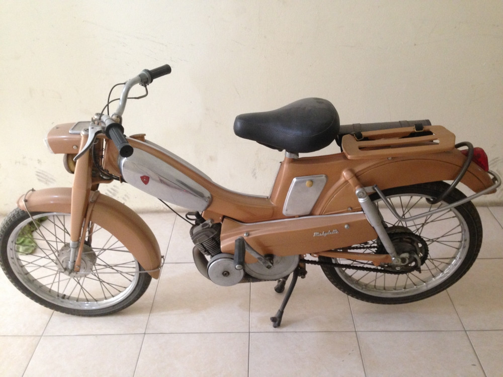 Xe mobylette cổ từng gây sốt một thời ở Việt Nam trong thập niên 60-70 hiện được giá từ 25 – 70 triệu đồng/chiếc. Ảnh: 2banh.