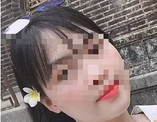 Bao Anh tung tin nhan am anh cua co gai Viet nghi chet cung 38 nguoi trong container-Hinh-2